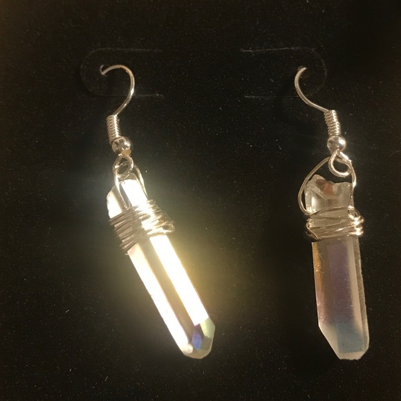Jewelry - Aura quartz point earrings